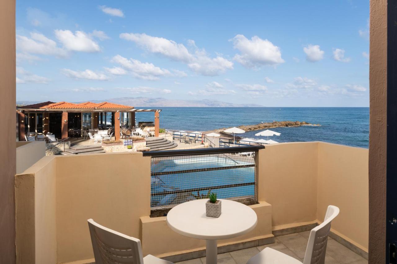 Hotel Haris On The Beach Agia Marina Buitenkant foto