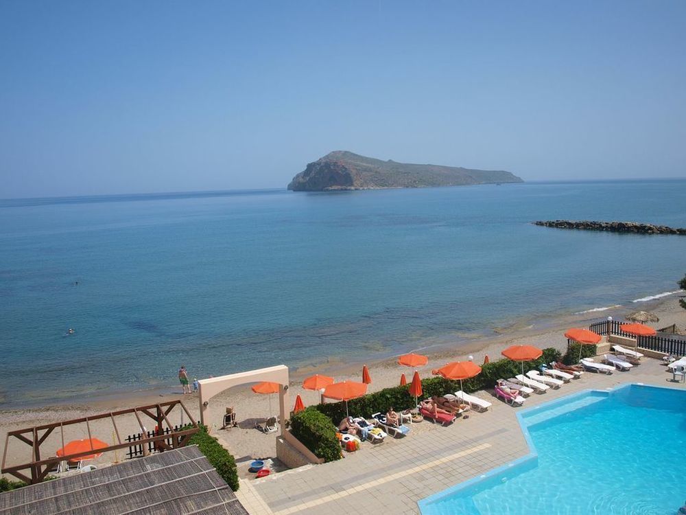 Hotel Haris On The Beach Agia Marina Buitenkant foto