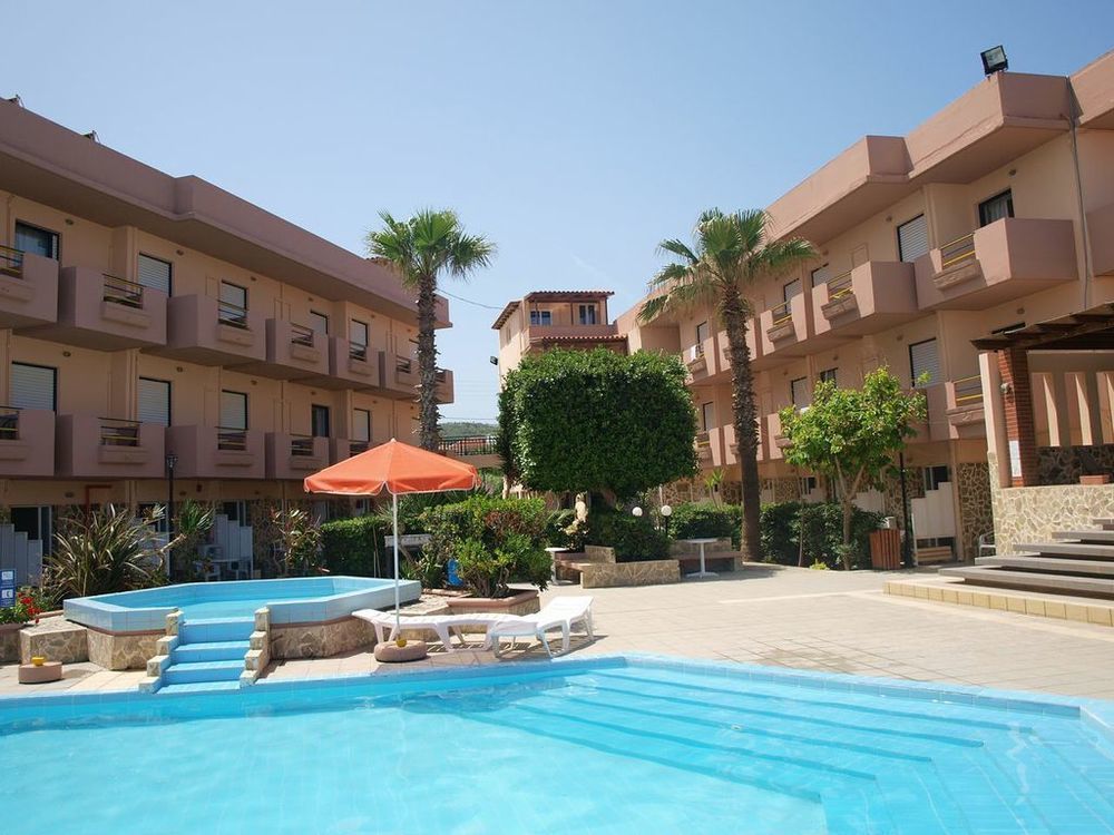 Hotel Haris On The Beach Agia Marina Buitenkant foto